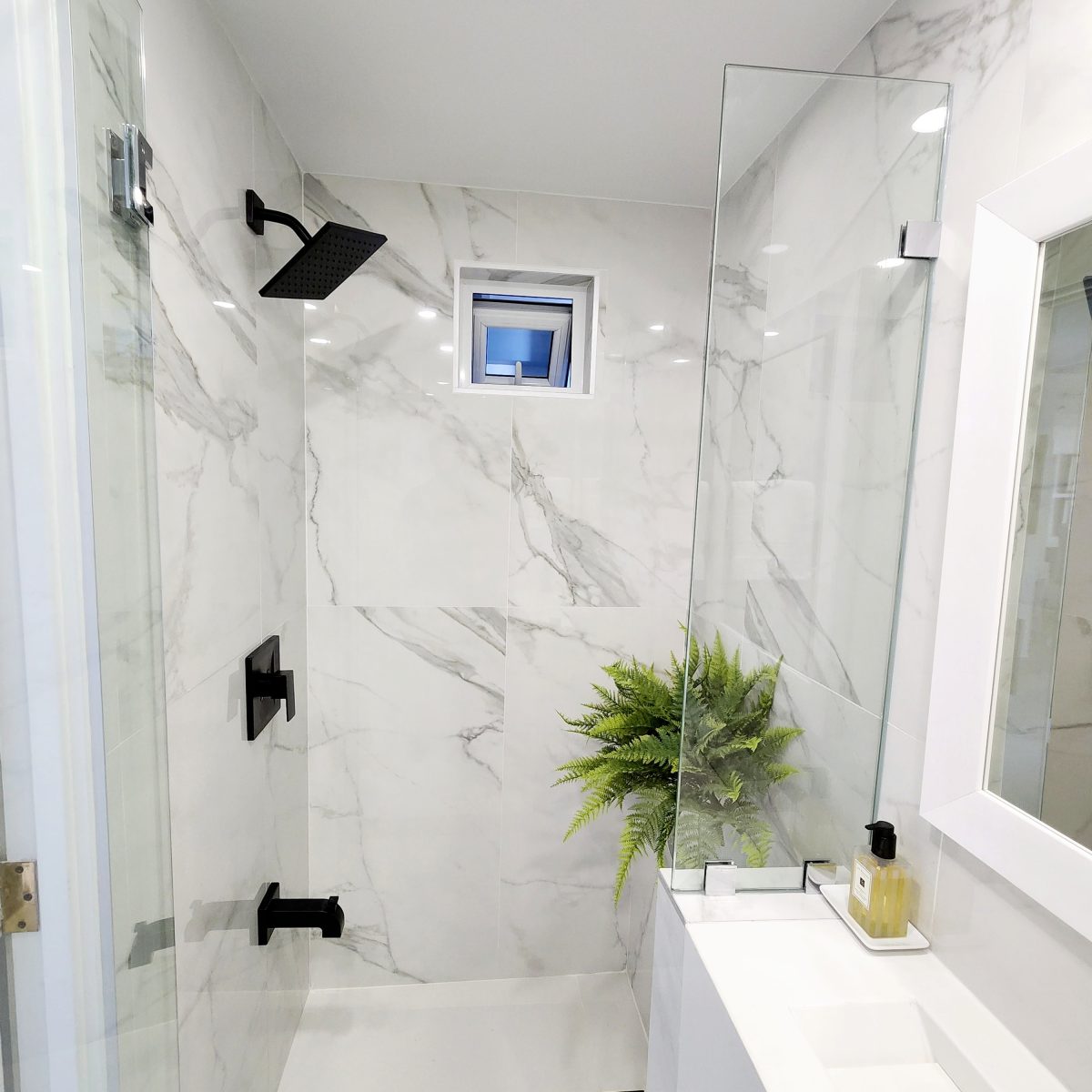 white bathroom interior design